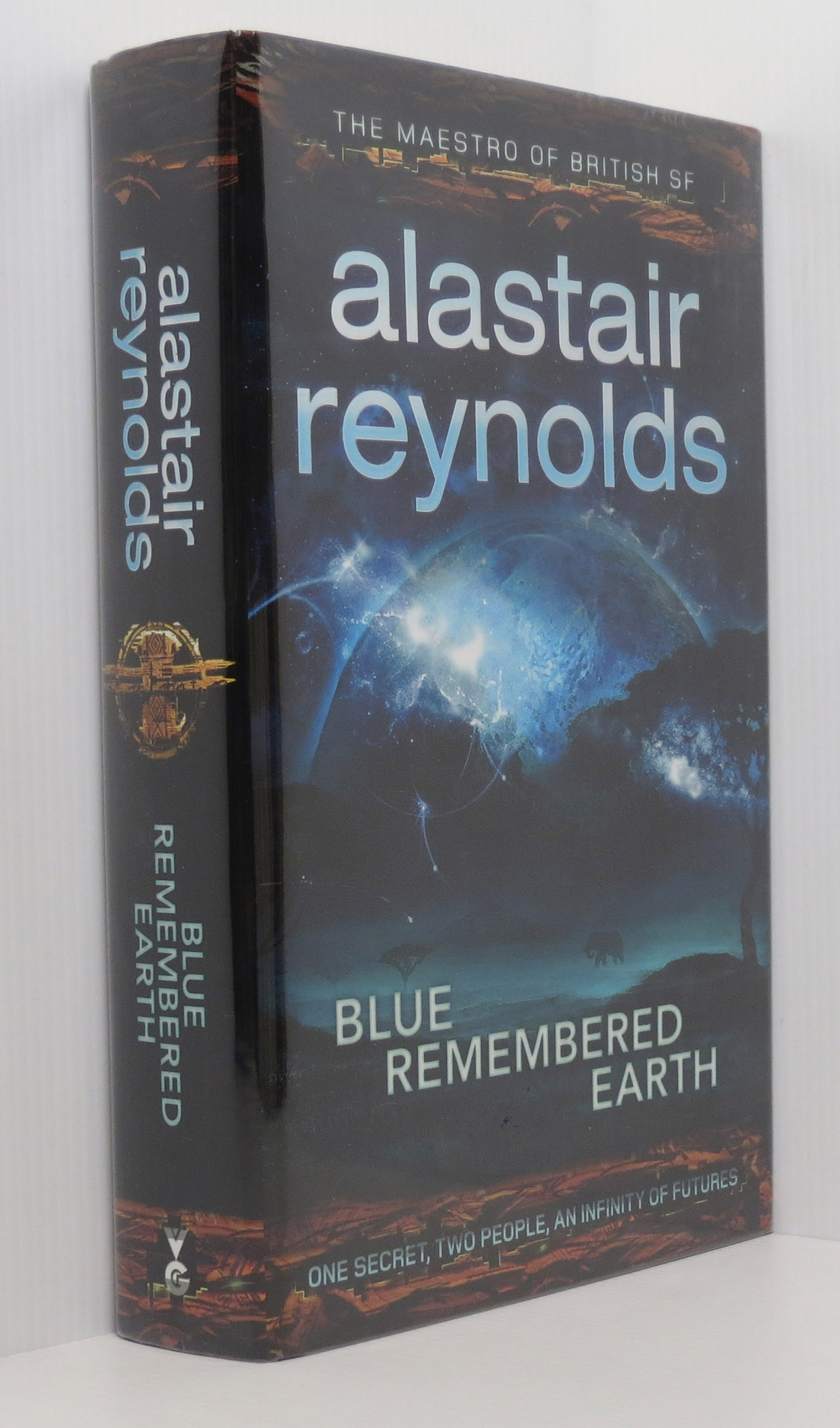 Blue Remembered Earth [Book]